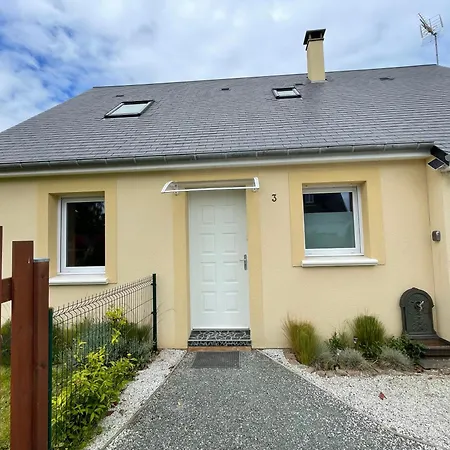 Sweet Omaha Belle Maison Recente Lumineuse Et Cosy Bien Equipee Jardin Clos 15 Mn A Pied Omaha Et Proche De Bayeux & Port En Bessin Prázdninový dům *