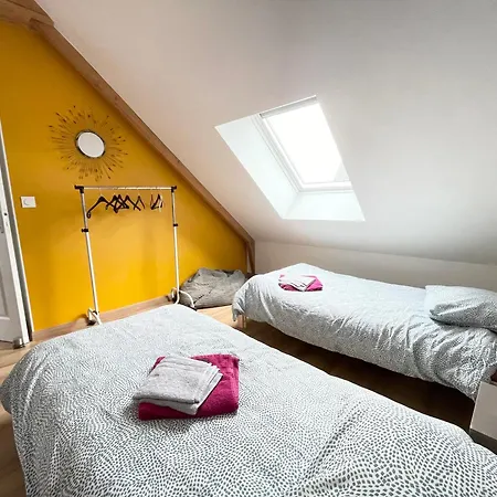 Holiday home Belle Maison: Coastal Retreat With Garden Near Omaha *